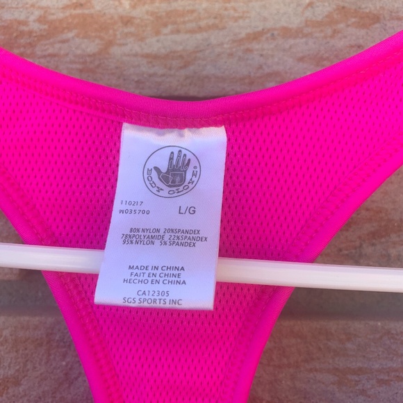 Body glove Swim top - Picture 7 of 7